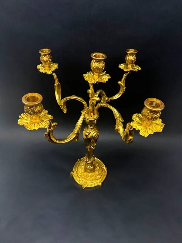 Very large five-light candelabra, in the Louis XV rocaille style, made of gilt bronze.