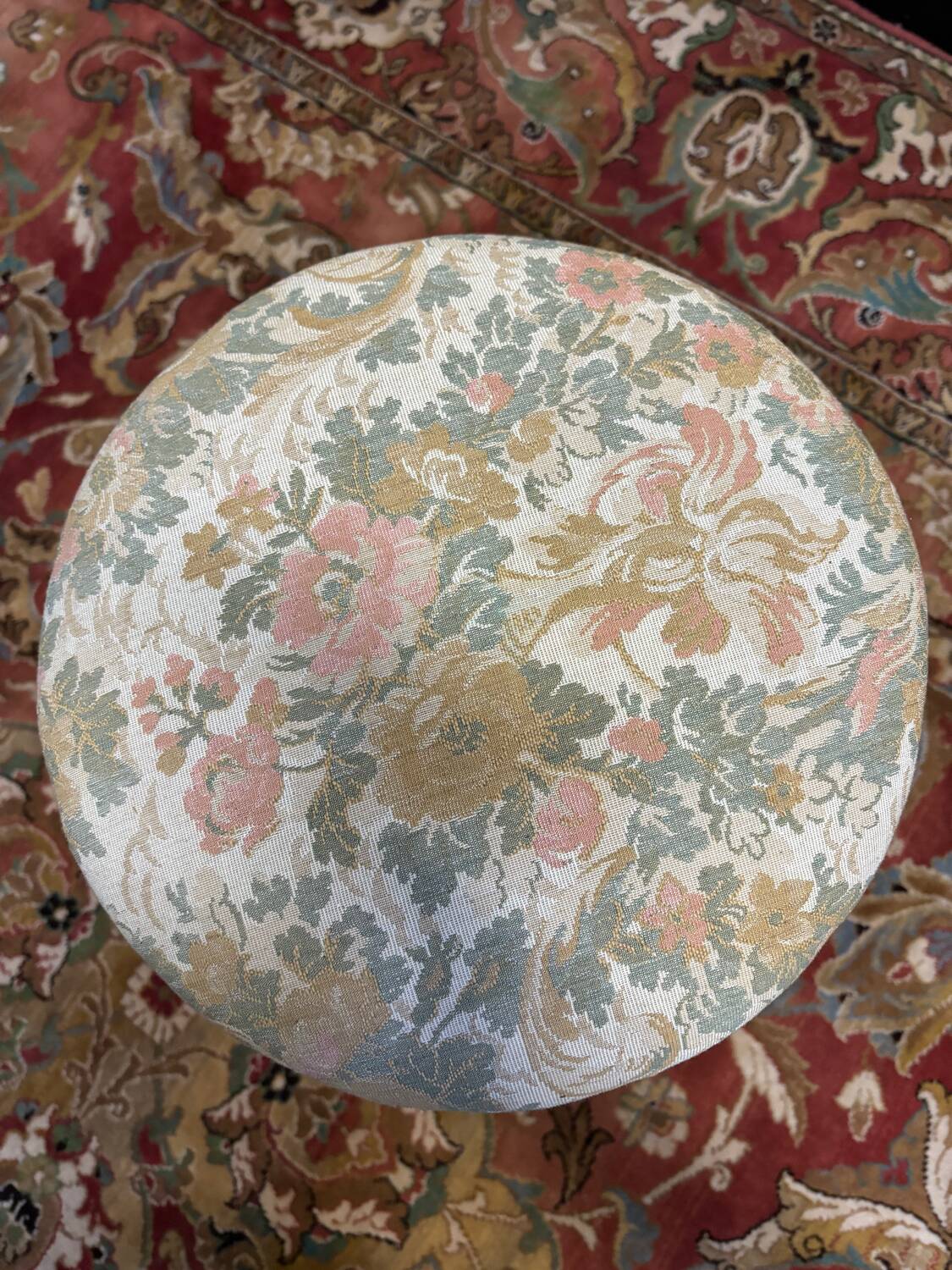 Napoleon III piano stool