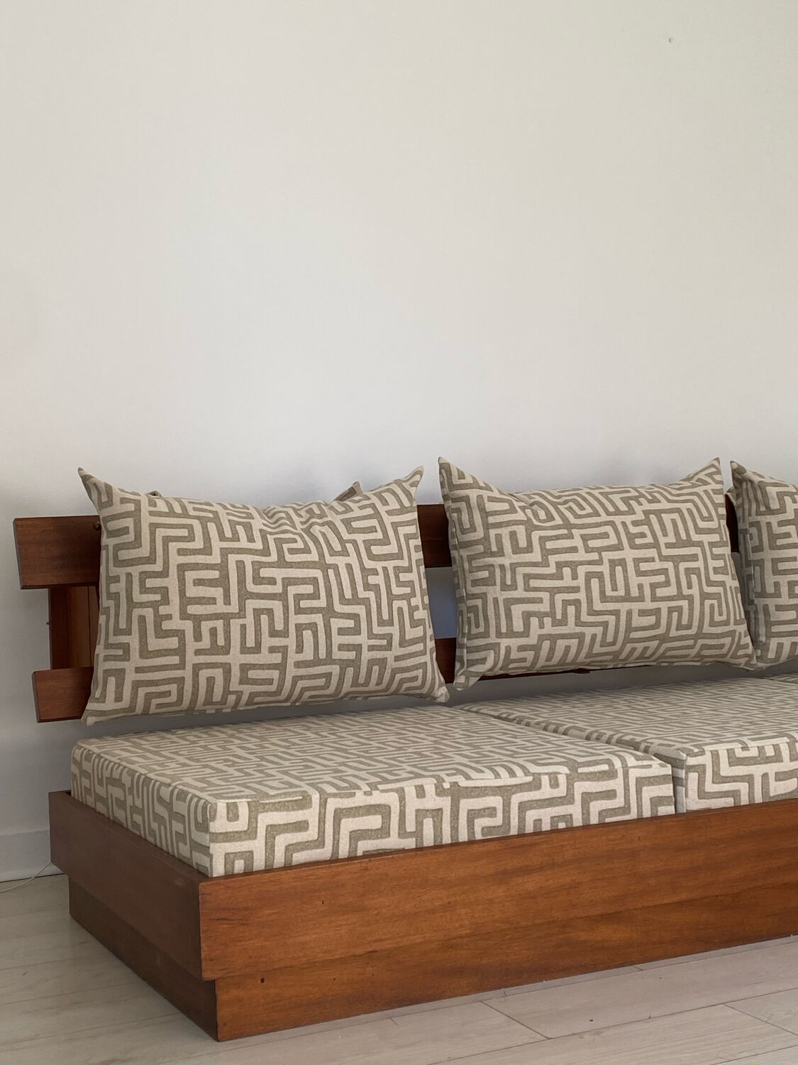 Banquette murale années 1970