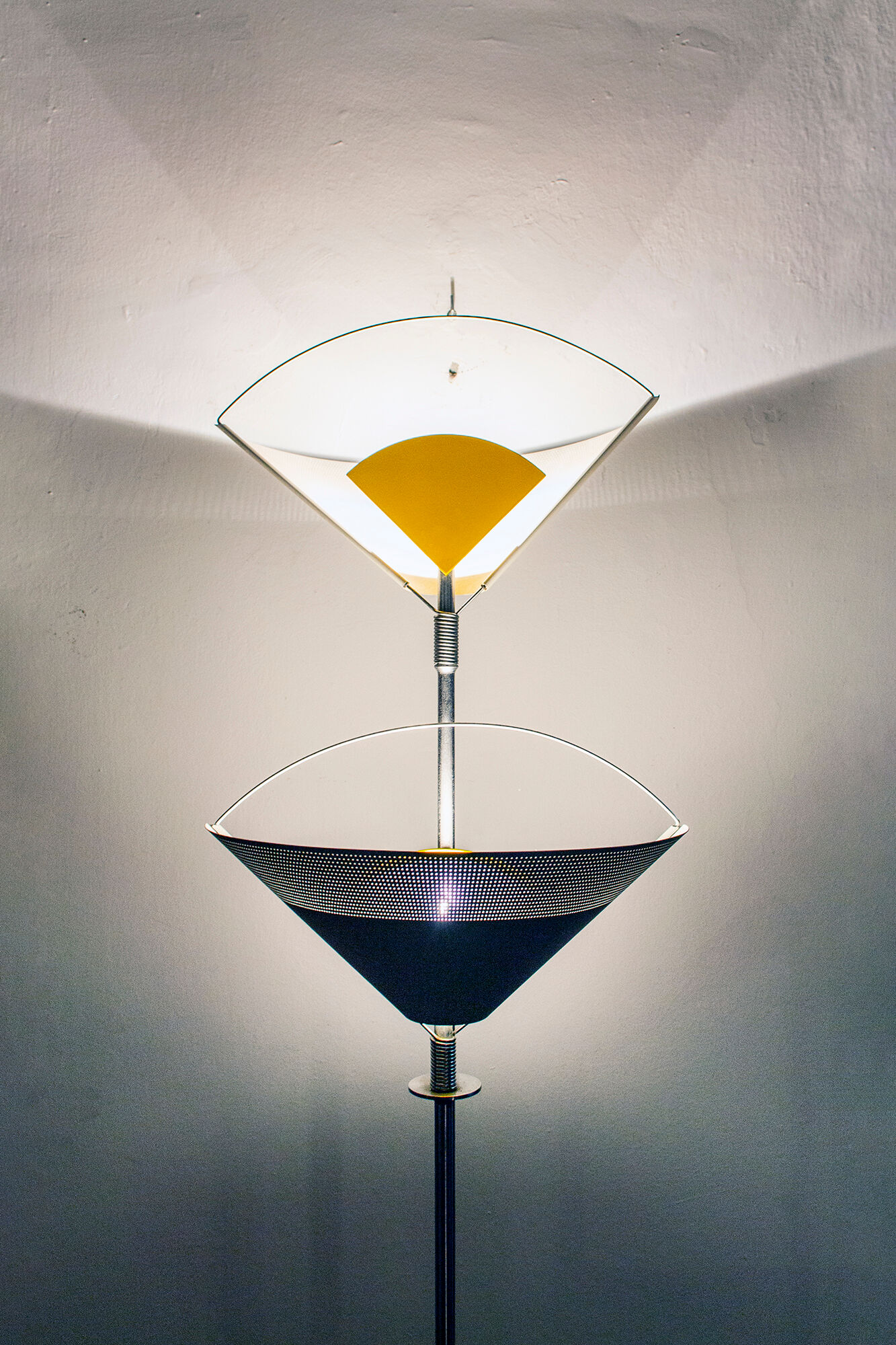 Floor lamp model Sintheto terra D by Ferdinand Alexander Porsche for Luci Italia, 1984