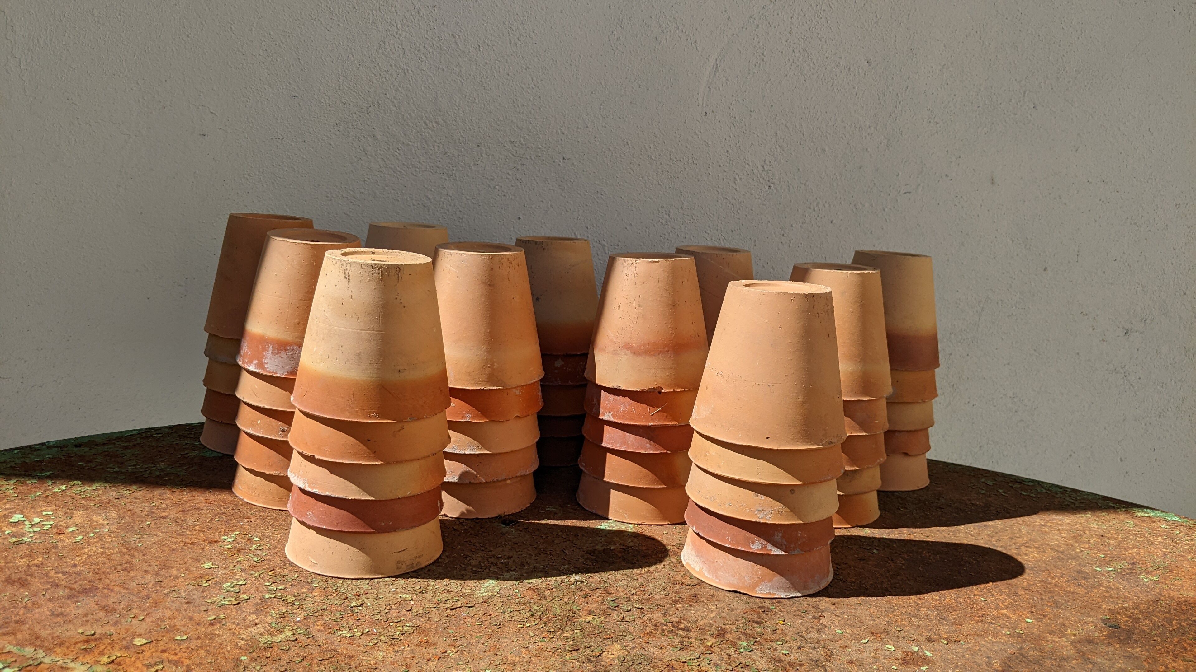 Terracotta pot circa 1930 graineterie