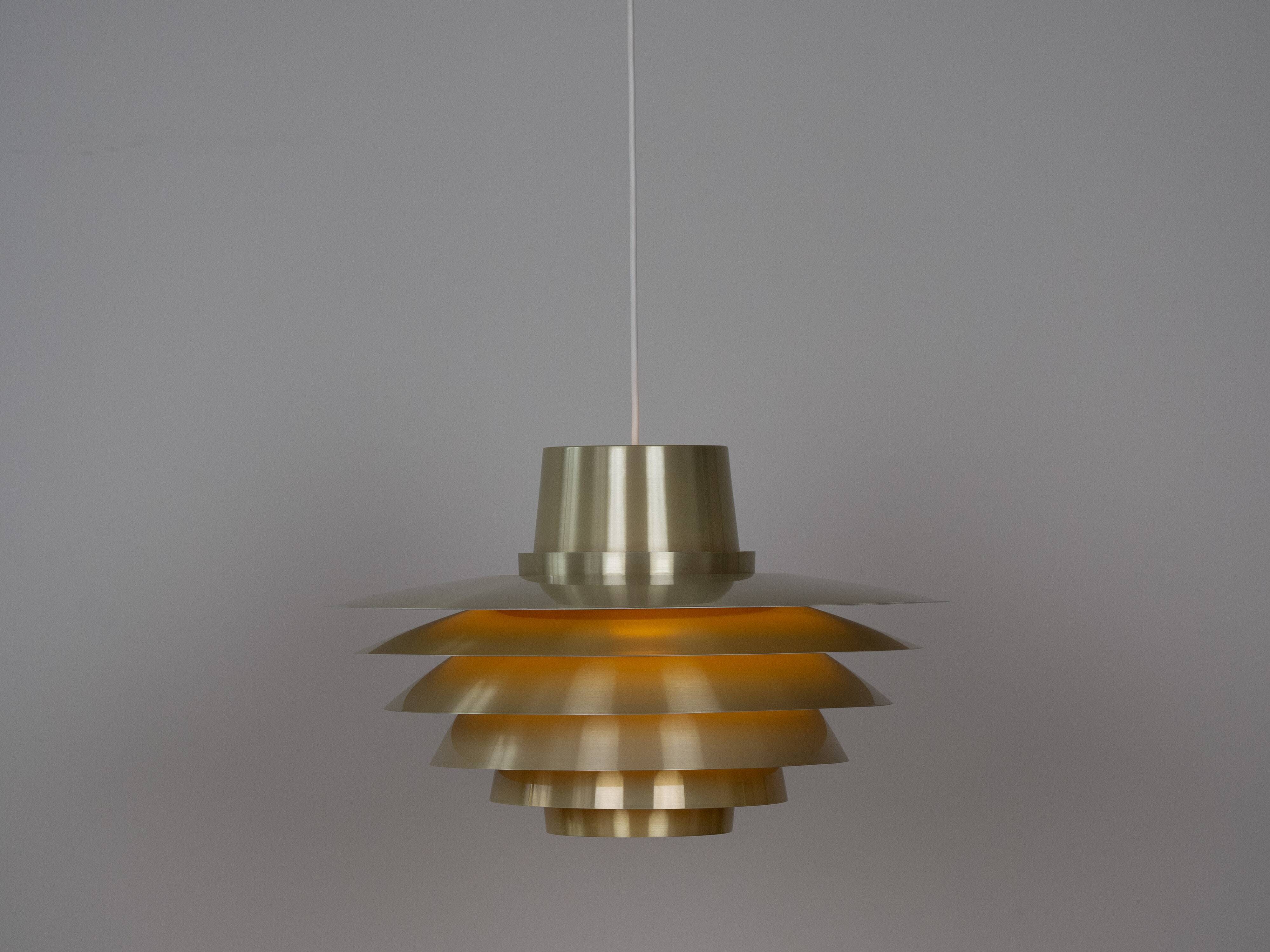 Suspension vintage danoise XL Vérone par Svend Middelboe, Nordisk Solar, 1962