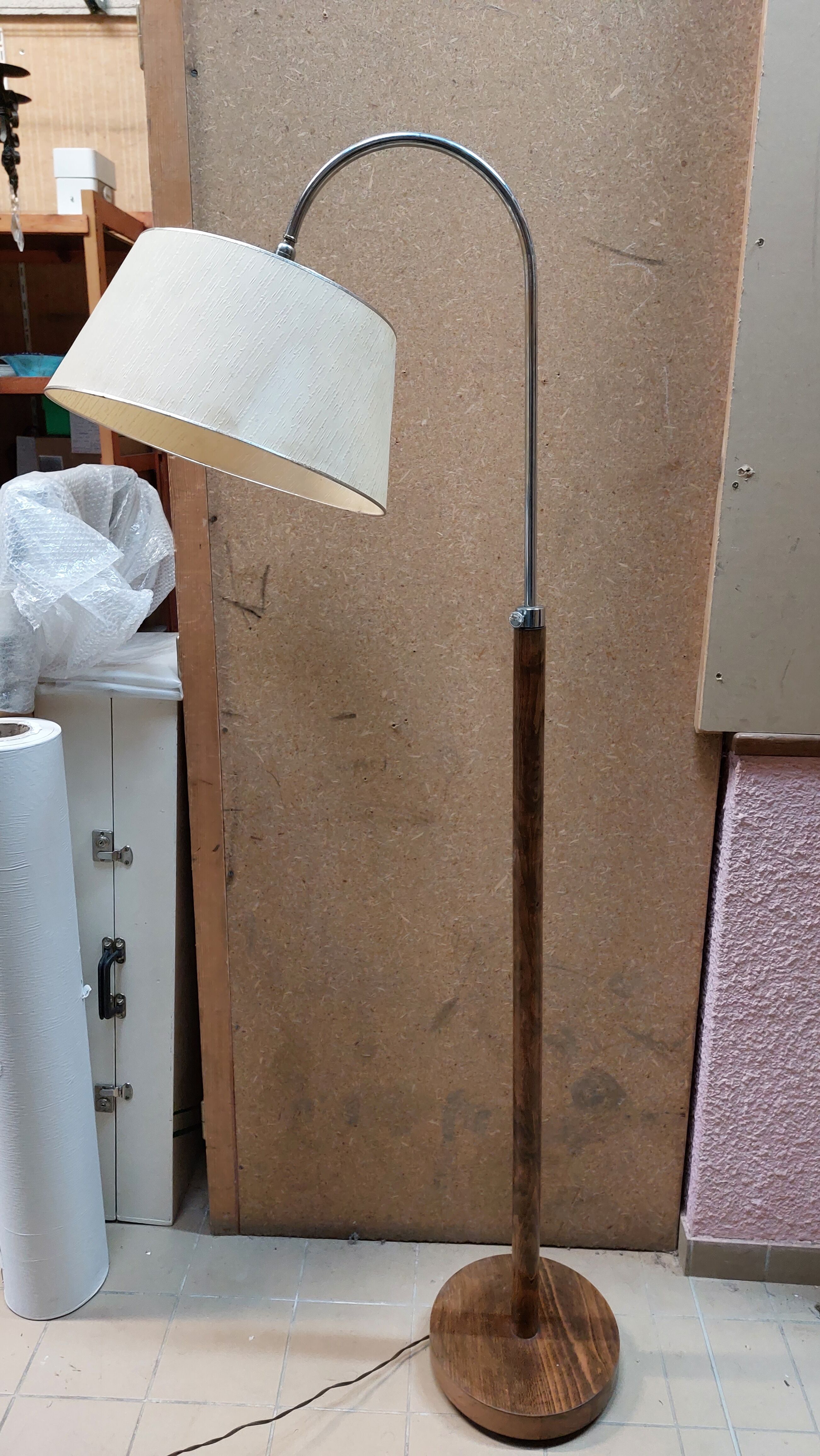 Vintage Reading Floor Lamp with adjustable height