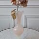 Vase en opaline pied blanc dentelé années 30
