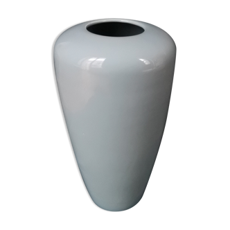 Ceramic vase