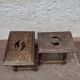 Paire de tabourets anciens en bois massif