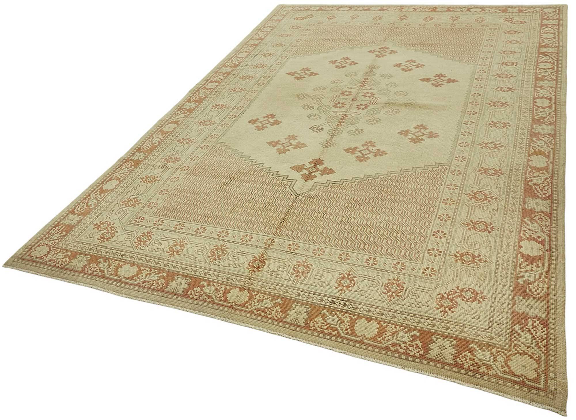 Turkish Vintage Anatolian Rug 195 cm x 308 cm