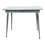 Formica table pattern water green