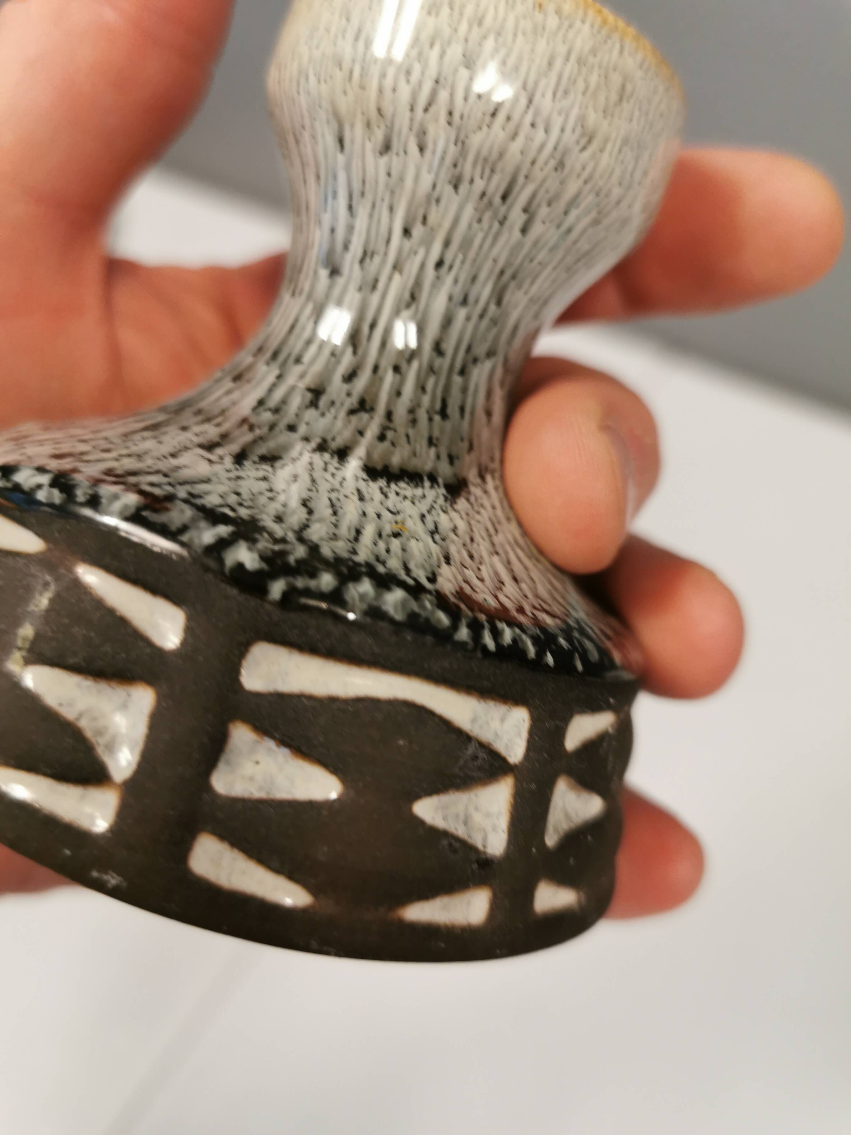 Ceramic candle holder