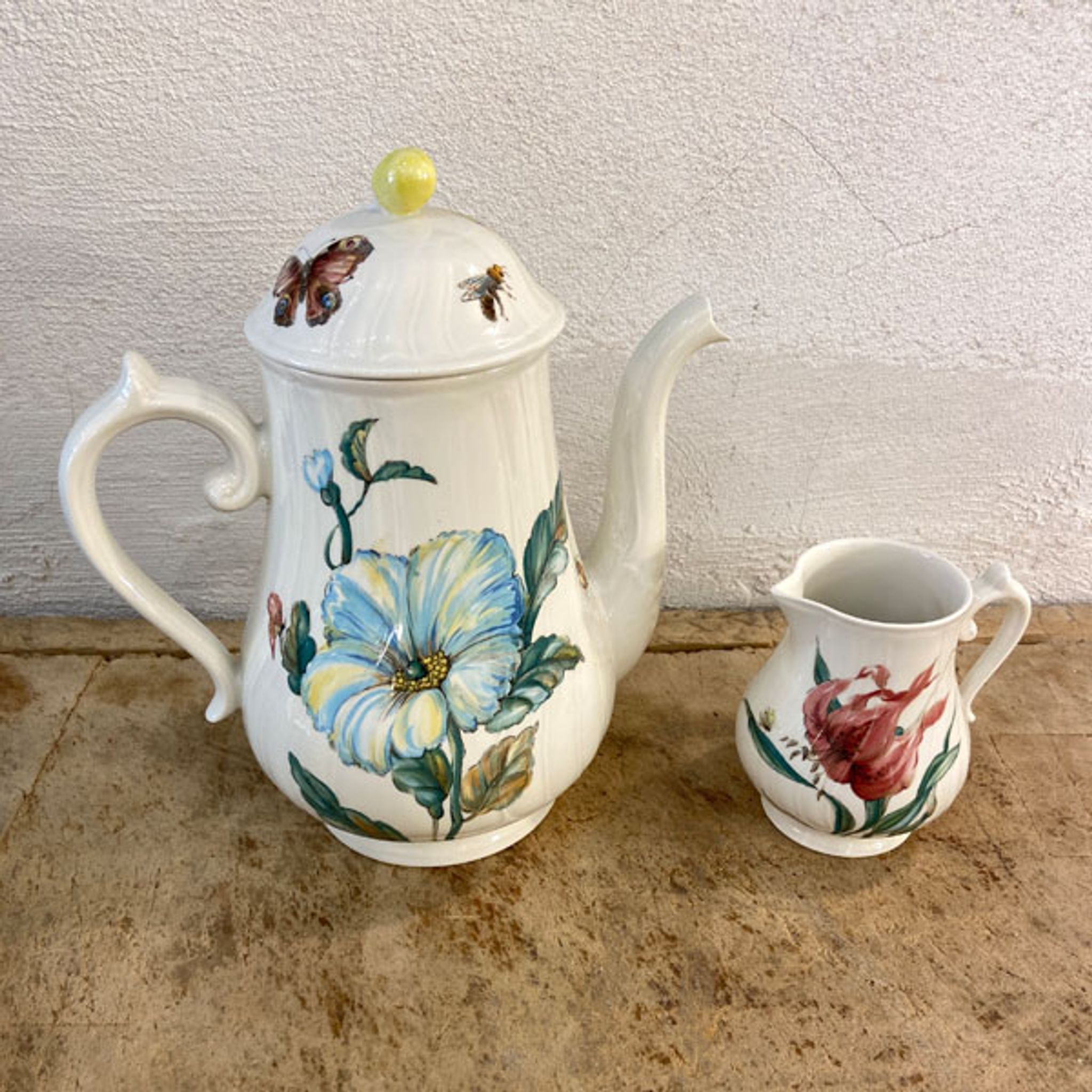 Tea or coffee service Villeroy and Boch model "bouquet"