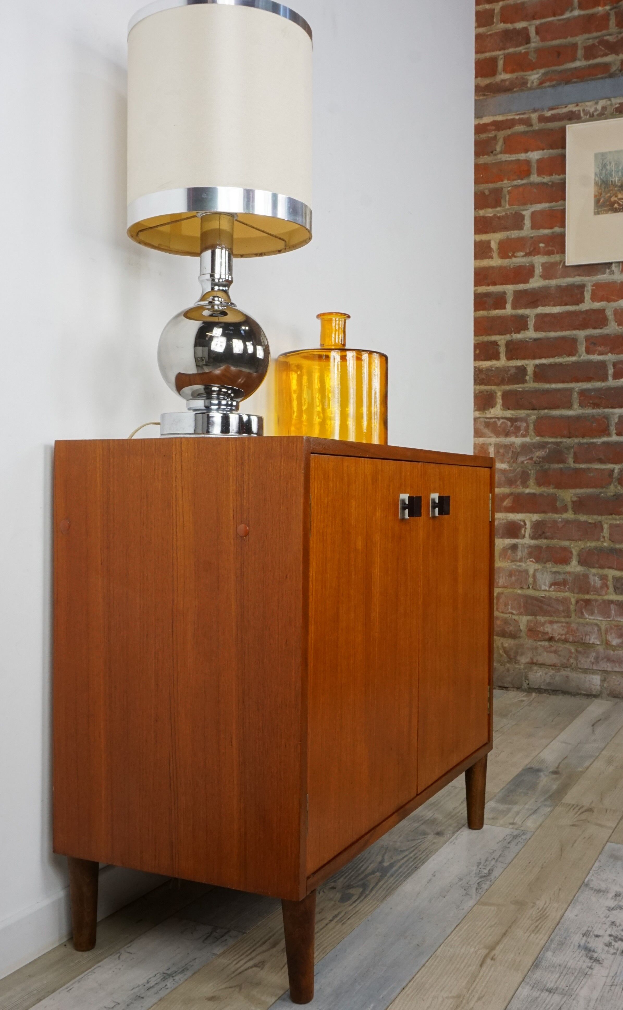 Cabinet teak design 50-60 years