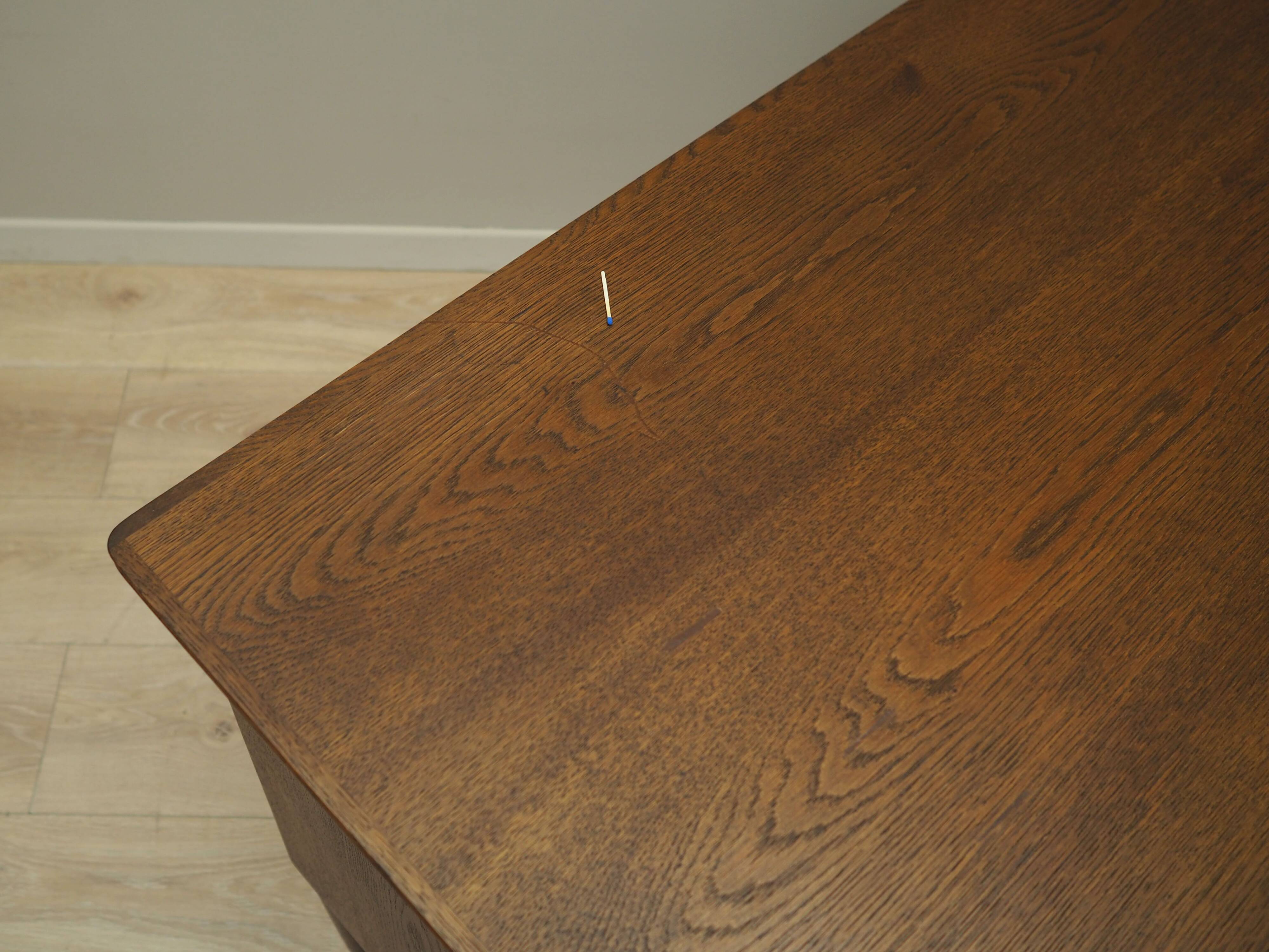 Oak desk, Danish design, 1970s, production: Denmark