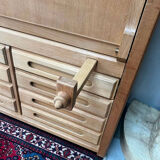 Meuble Guillerme et Chambron