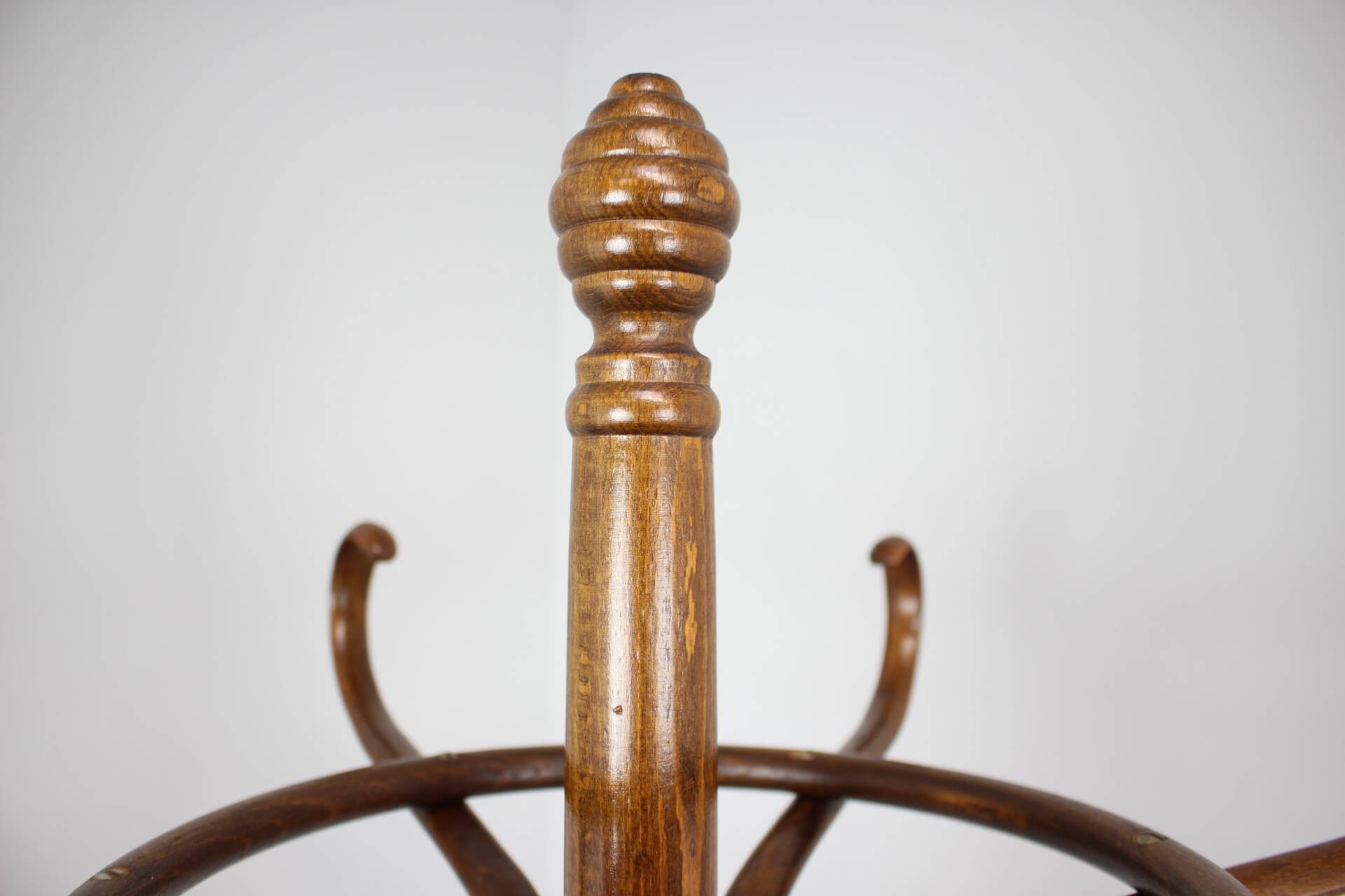 Vintage Curved Wooden Coat Stand VALET, Czechoslovakia, 1970s–1980s