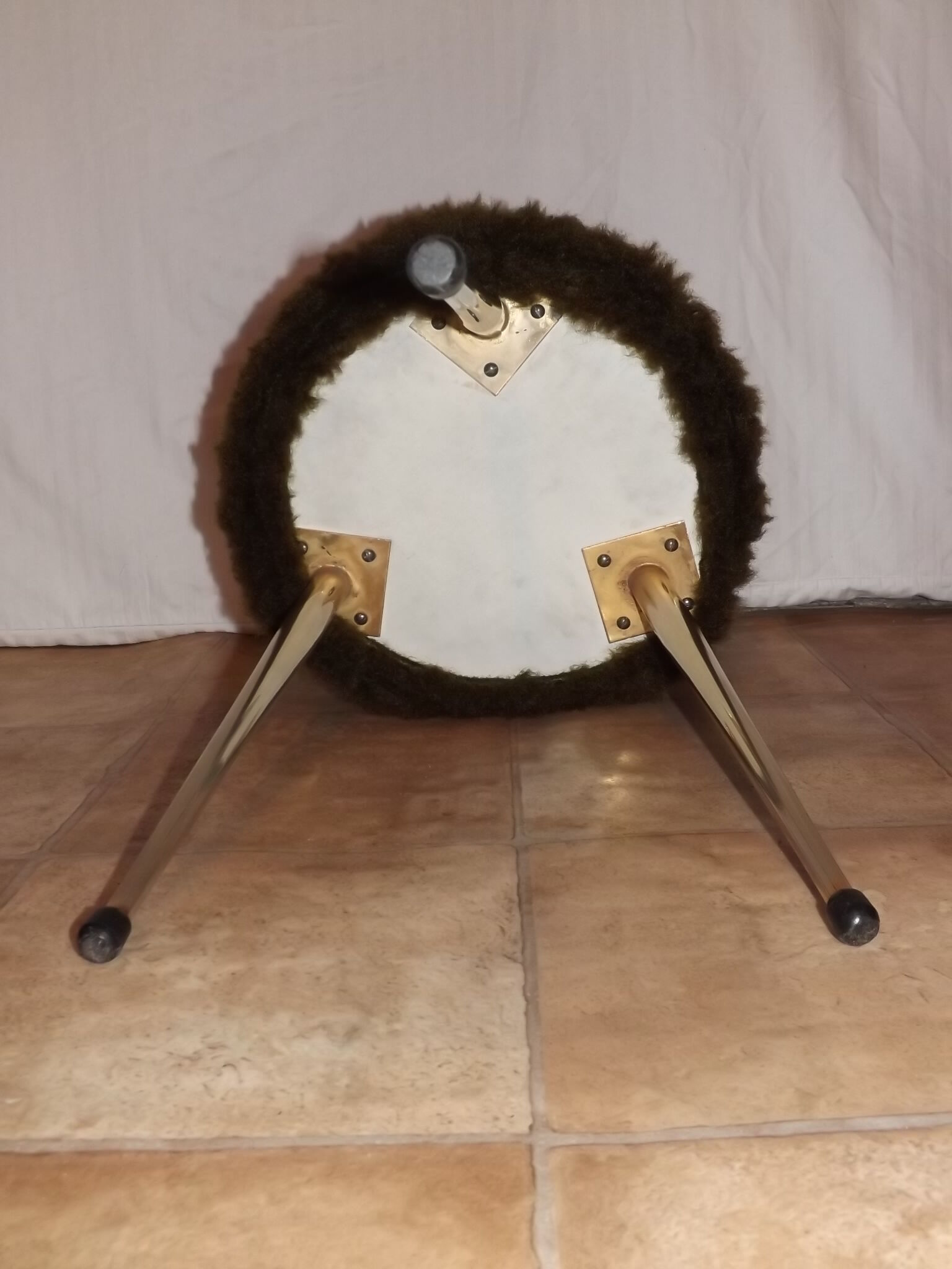 Stool in 1960/1970 vintage green rug