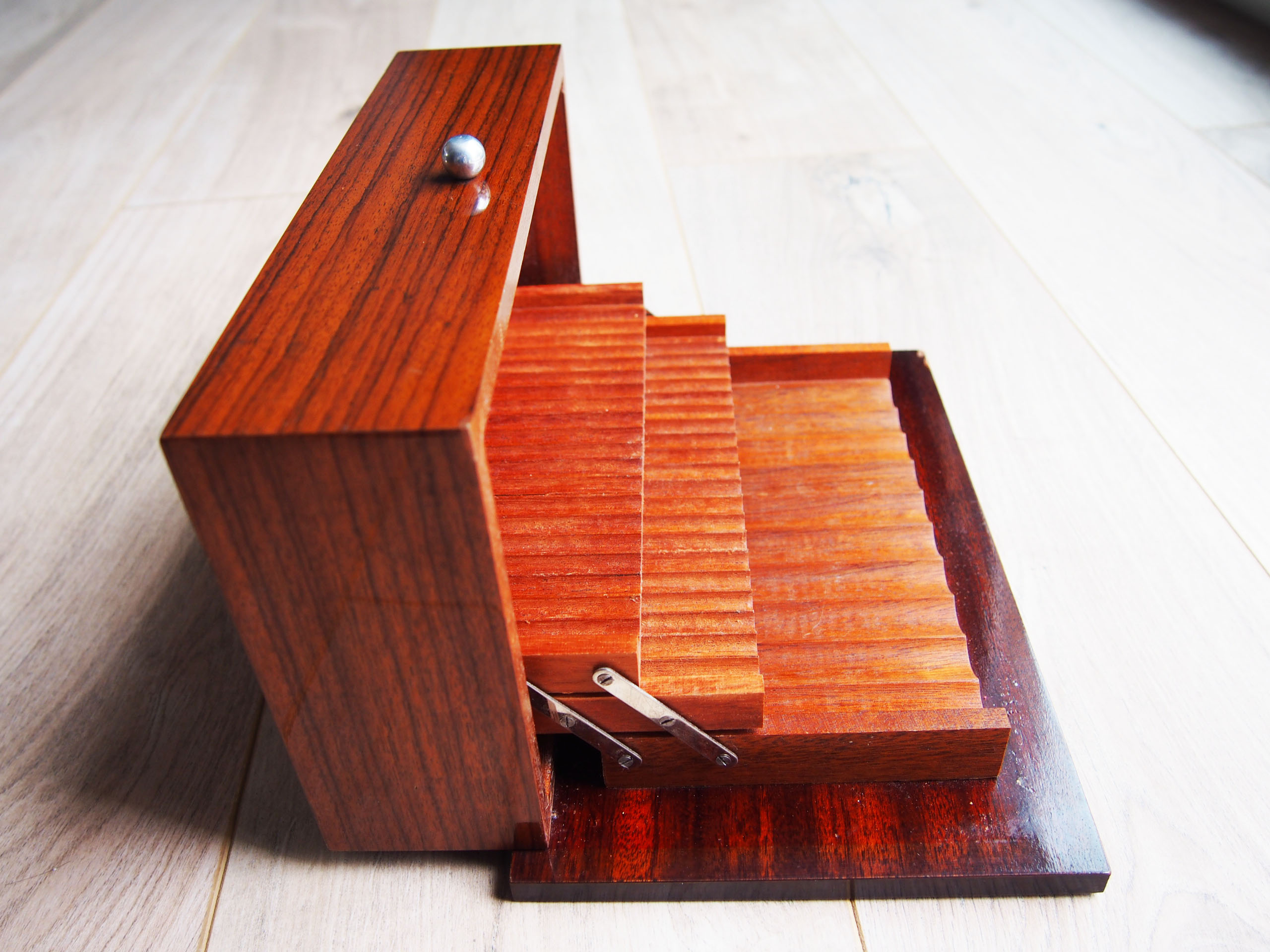 Box cigars and cigarettes