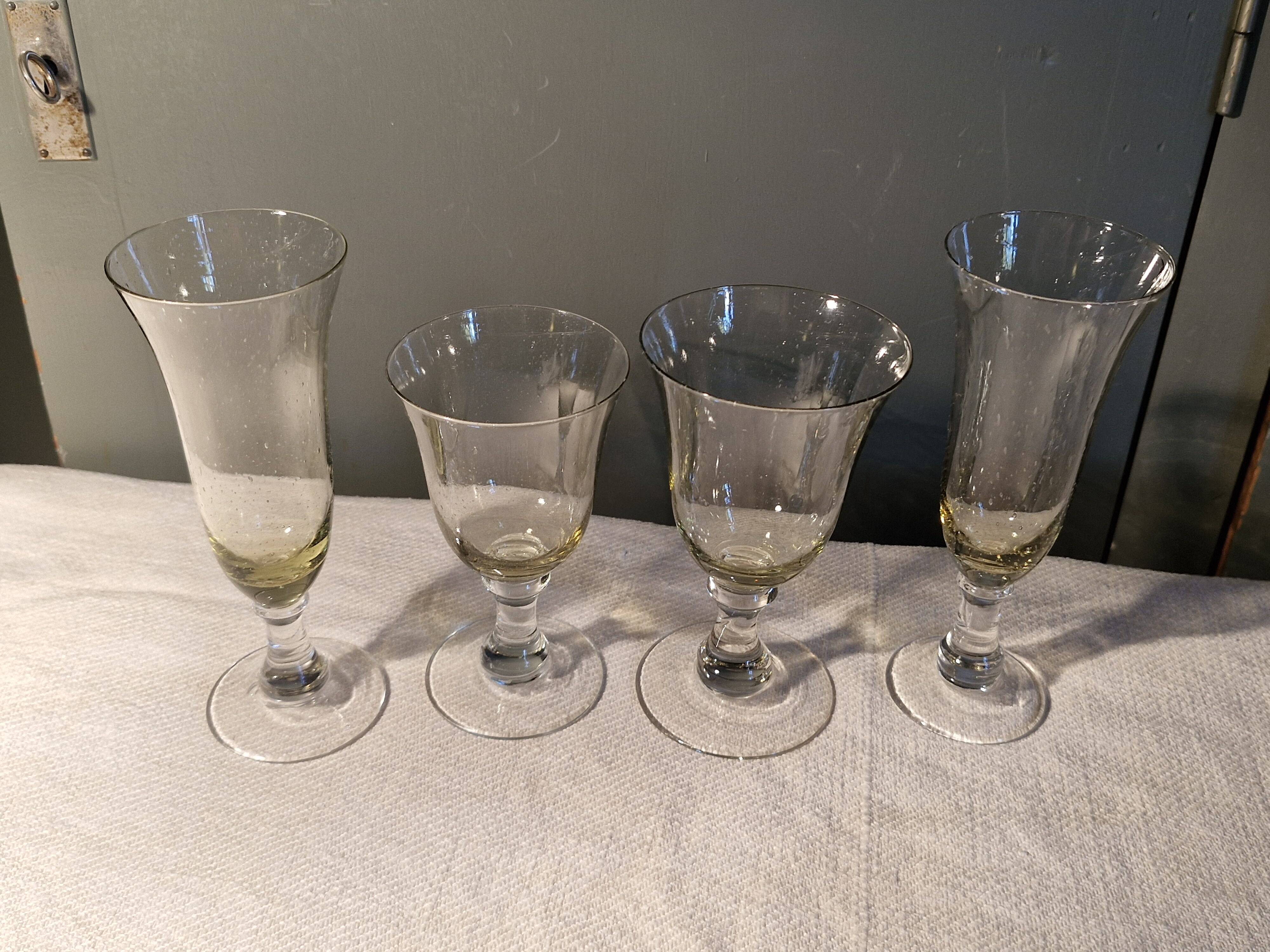 4 old blown glasses, 2 champagne flutes, 2 glasses