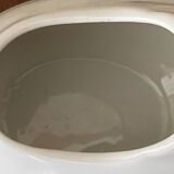White porcelain saucière