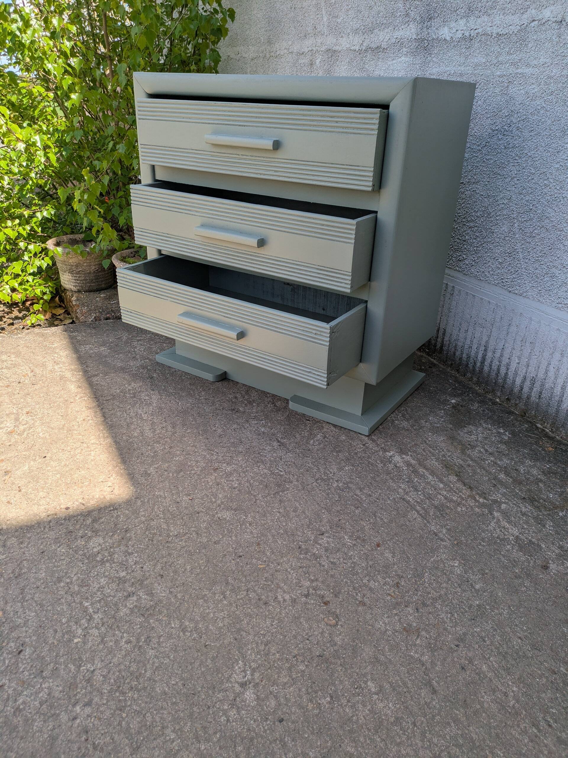 Vintage painted chest of drawers