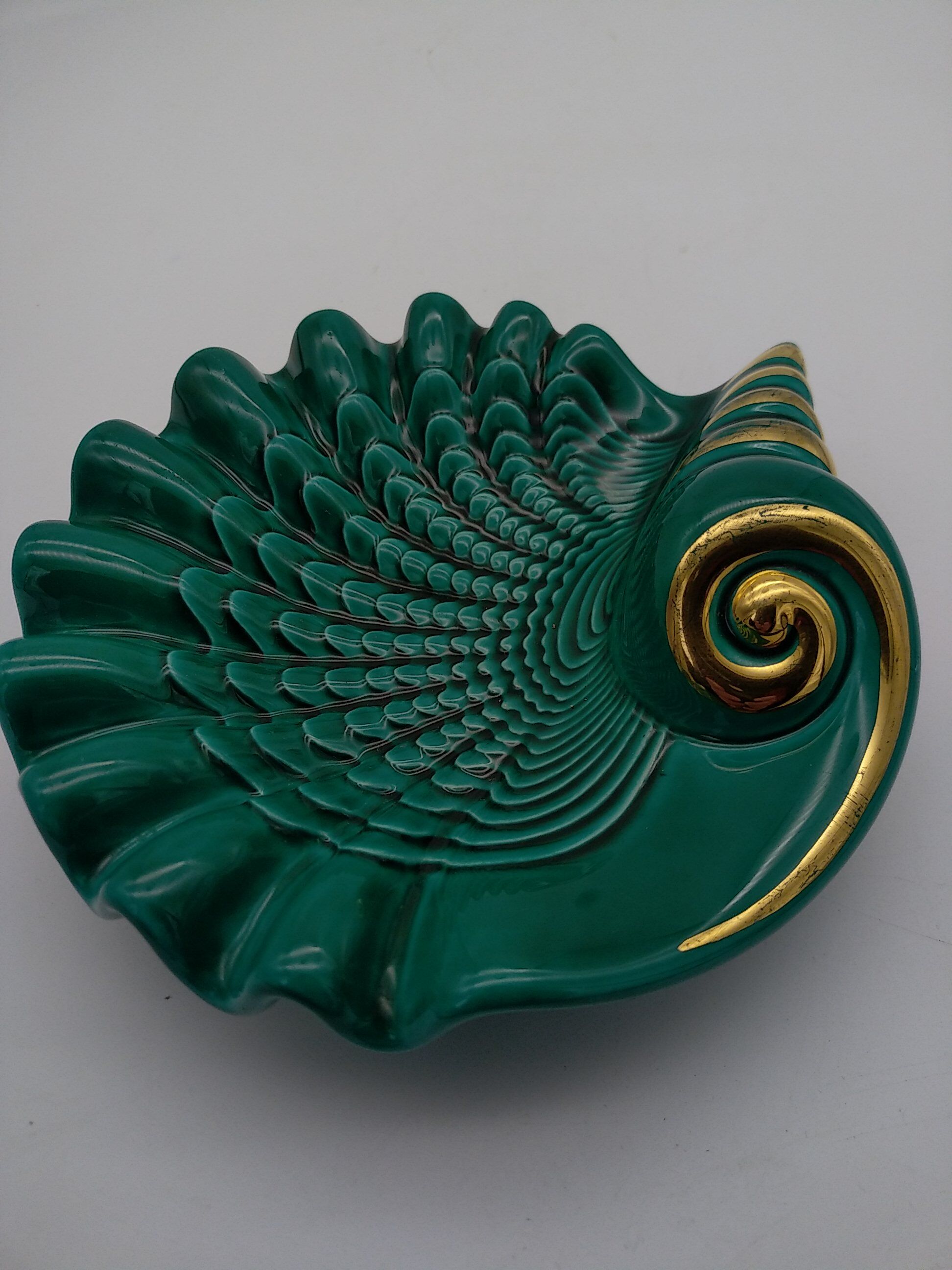 Empty shell pocket 1950 . Ceramics.