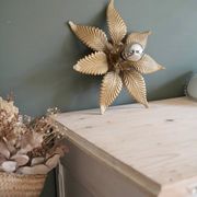 Wall light or ceiling light flower in gold metal