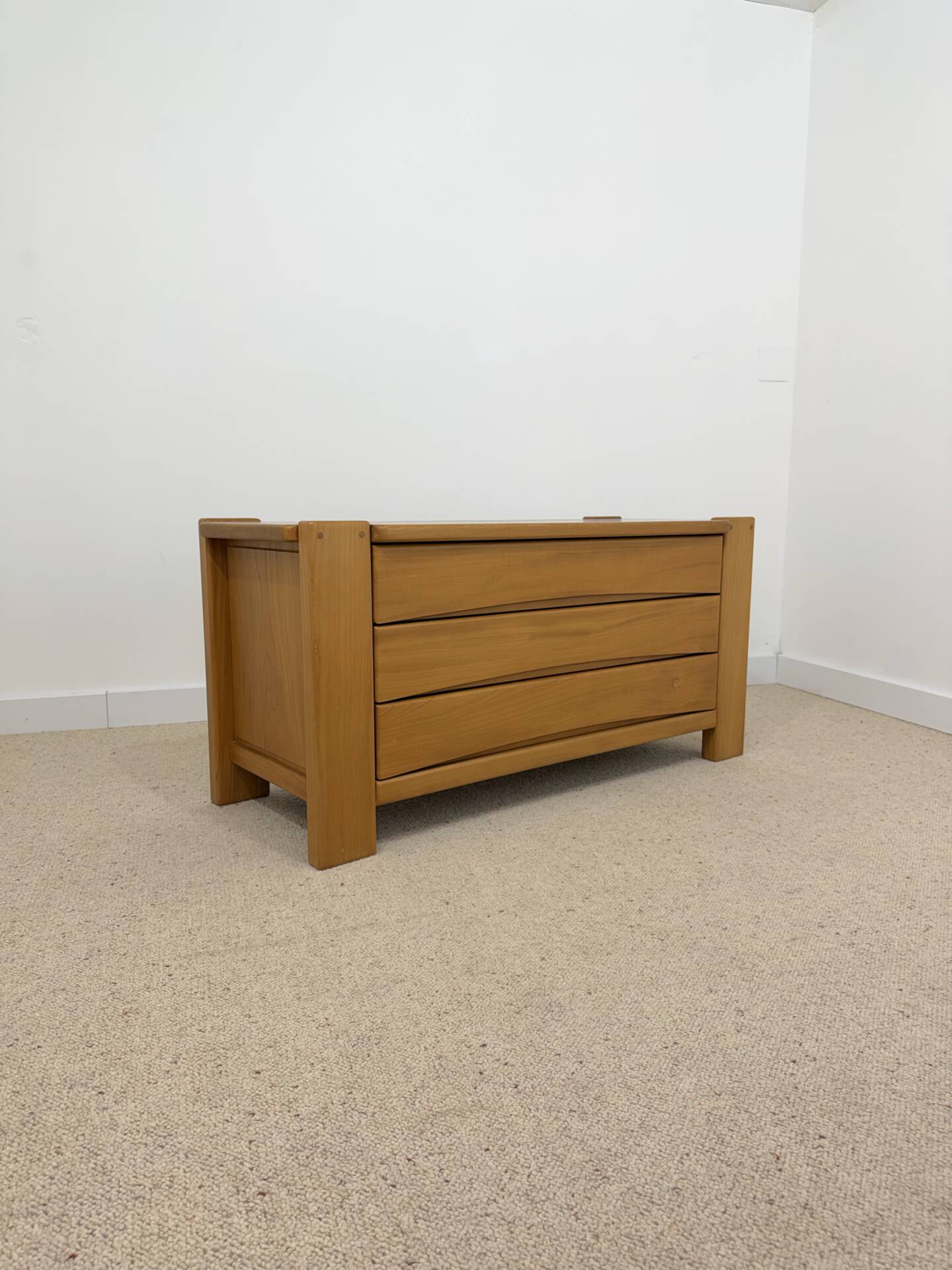 Commode vintage en orme – années 70