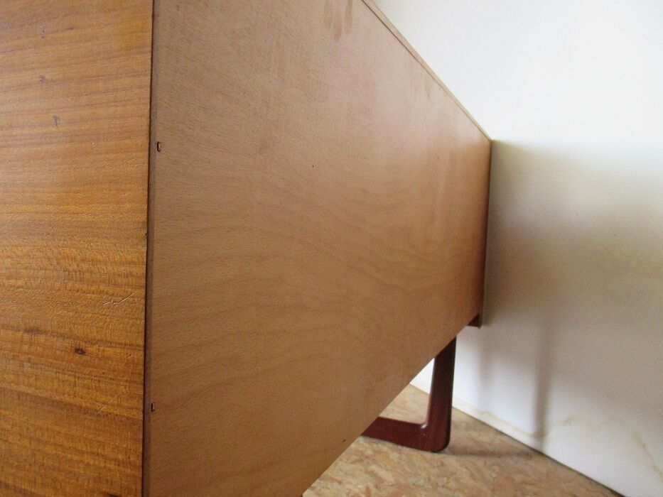 Dresser Uniflex by  Hoffstead