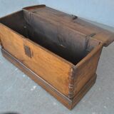Bench chest oak end XIX