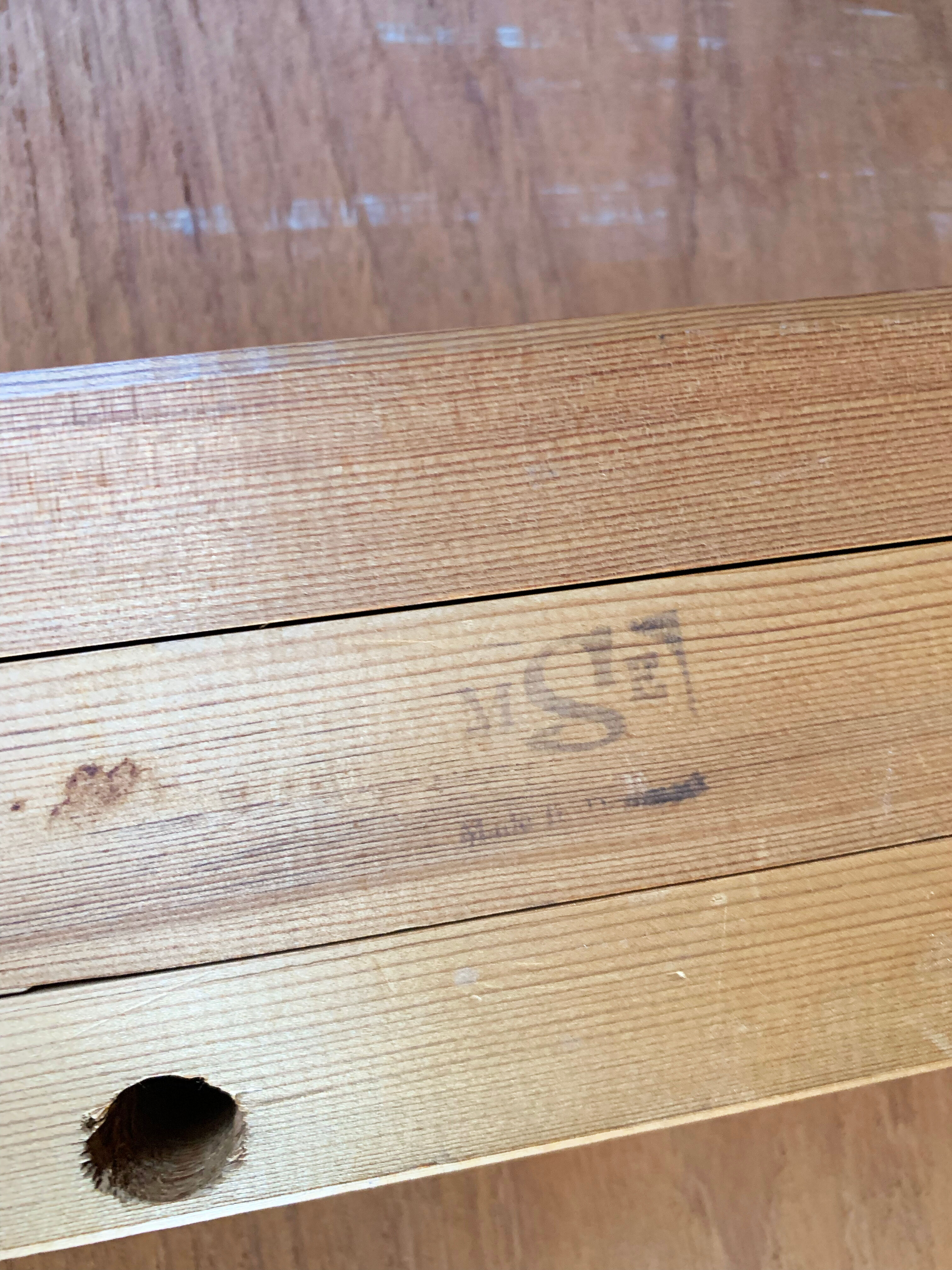 Danish teak dining table mSe Mobler, distributed by Samcom