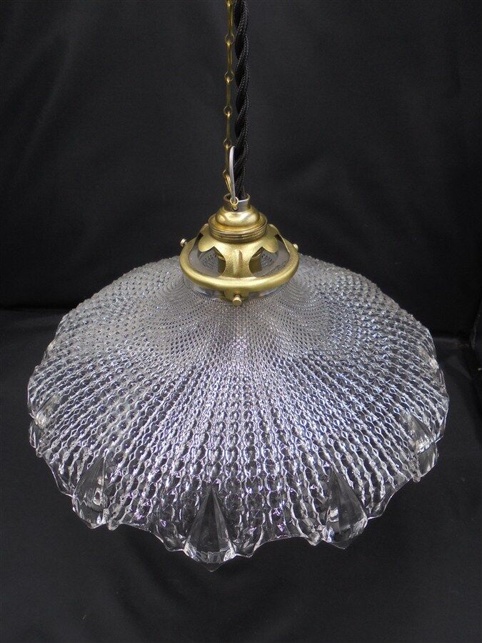 Pendant light in glass