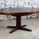 Baumann extendable round table