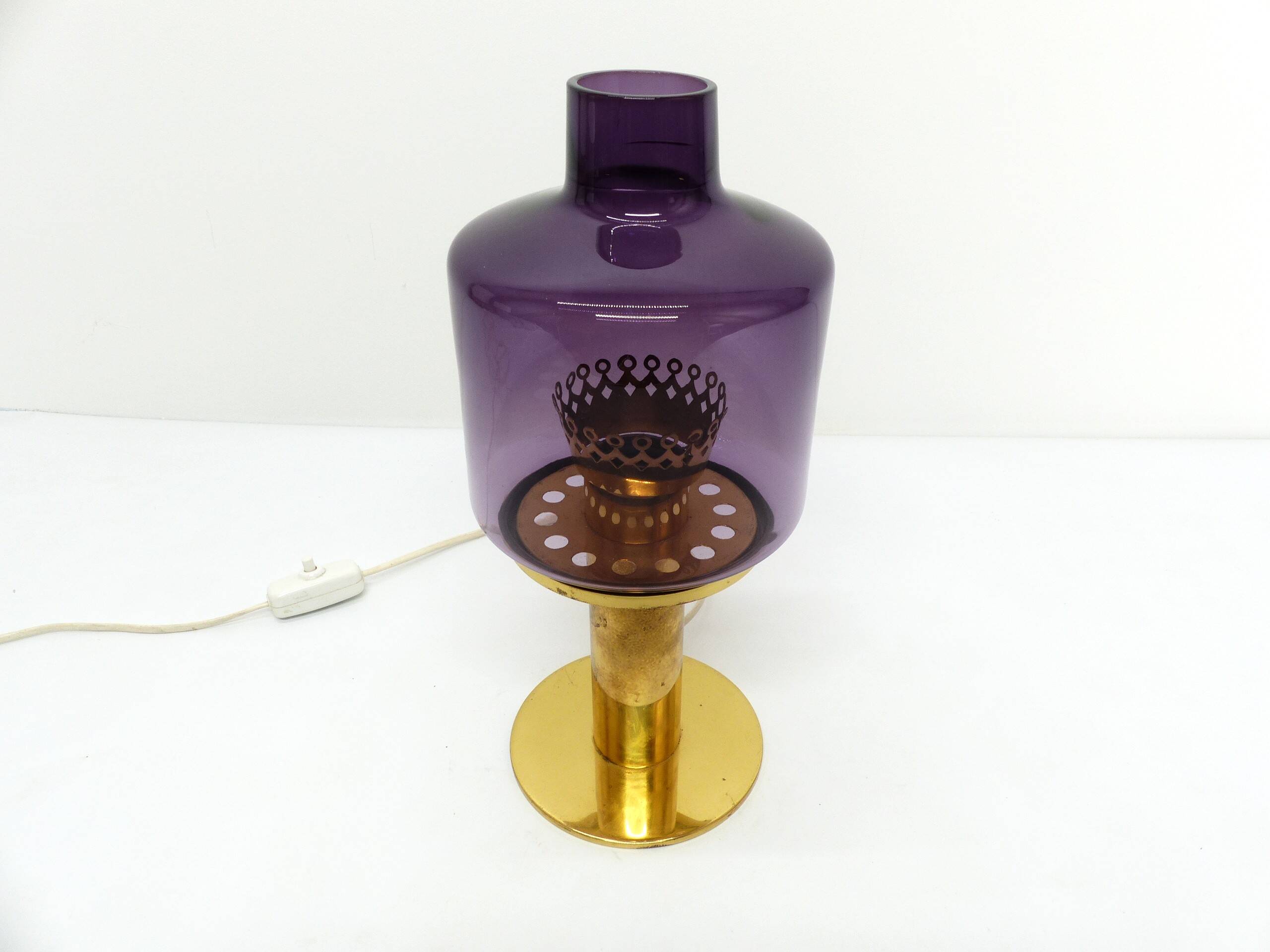 Hans-Agne Jakobsson Scandinavian lamp brass and purple glass B 102
