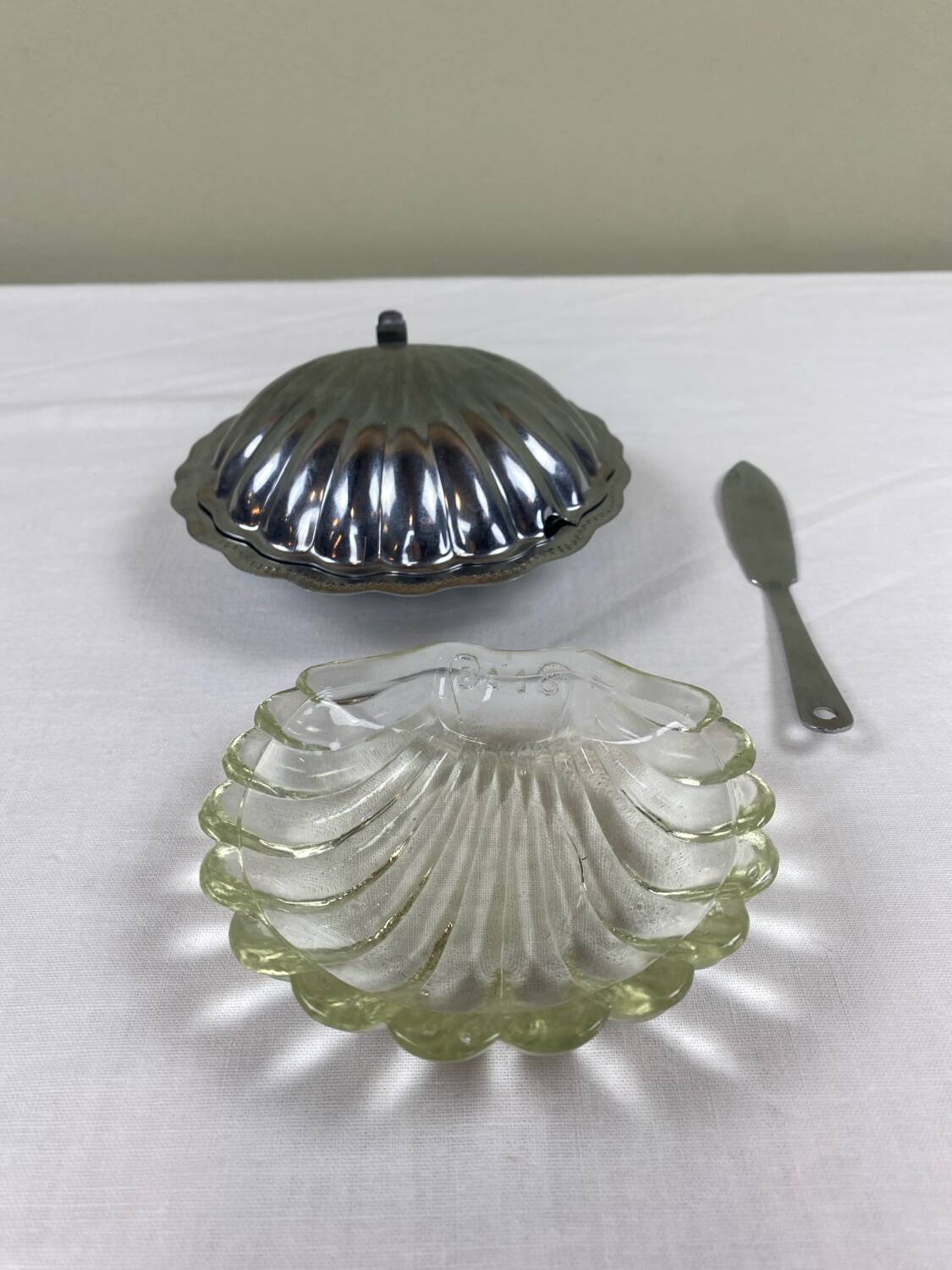 Shell butter dish