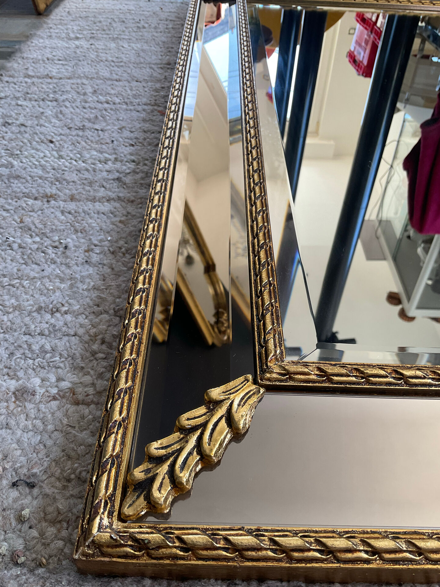 Ancien miroir bois doré et parcloses biseautées 