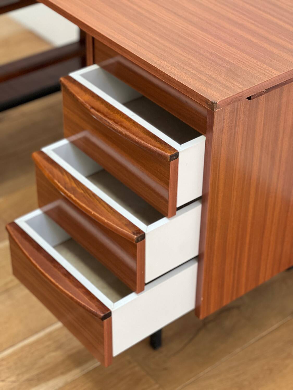 Bureau vintage années 60
