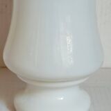 Vase en opaline sur pied début XXème