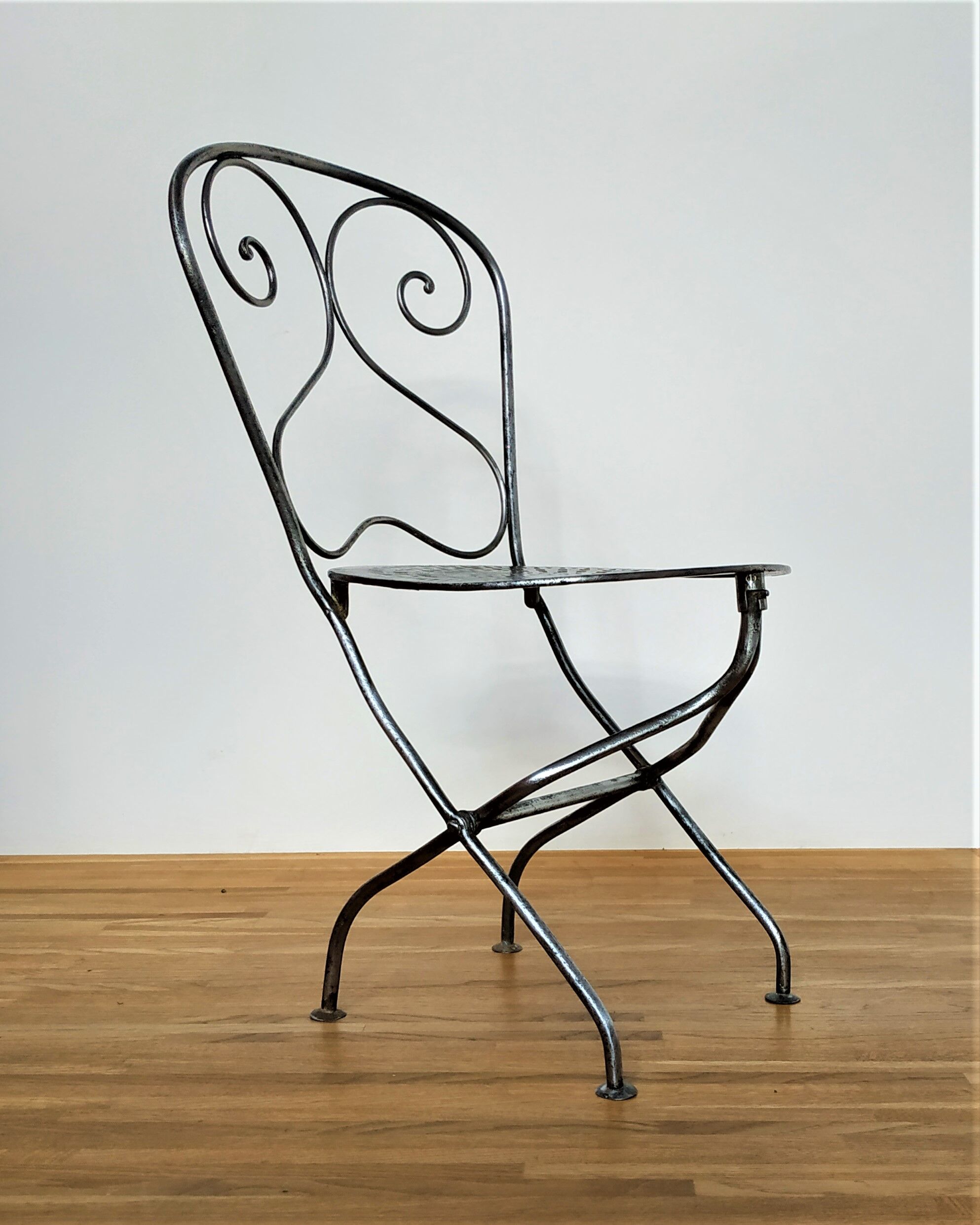 Children's folding garden chair