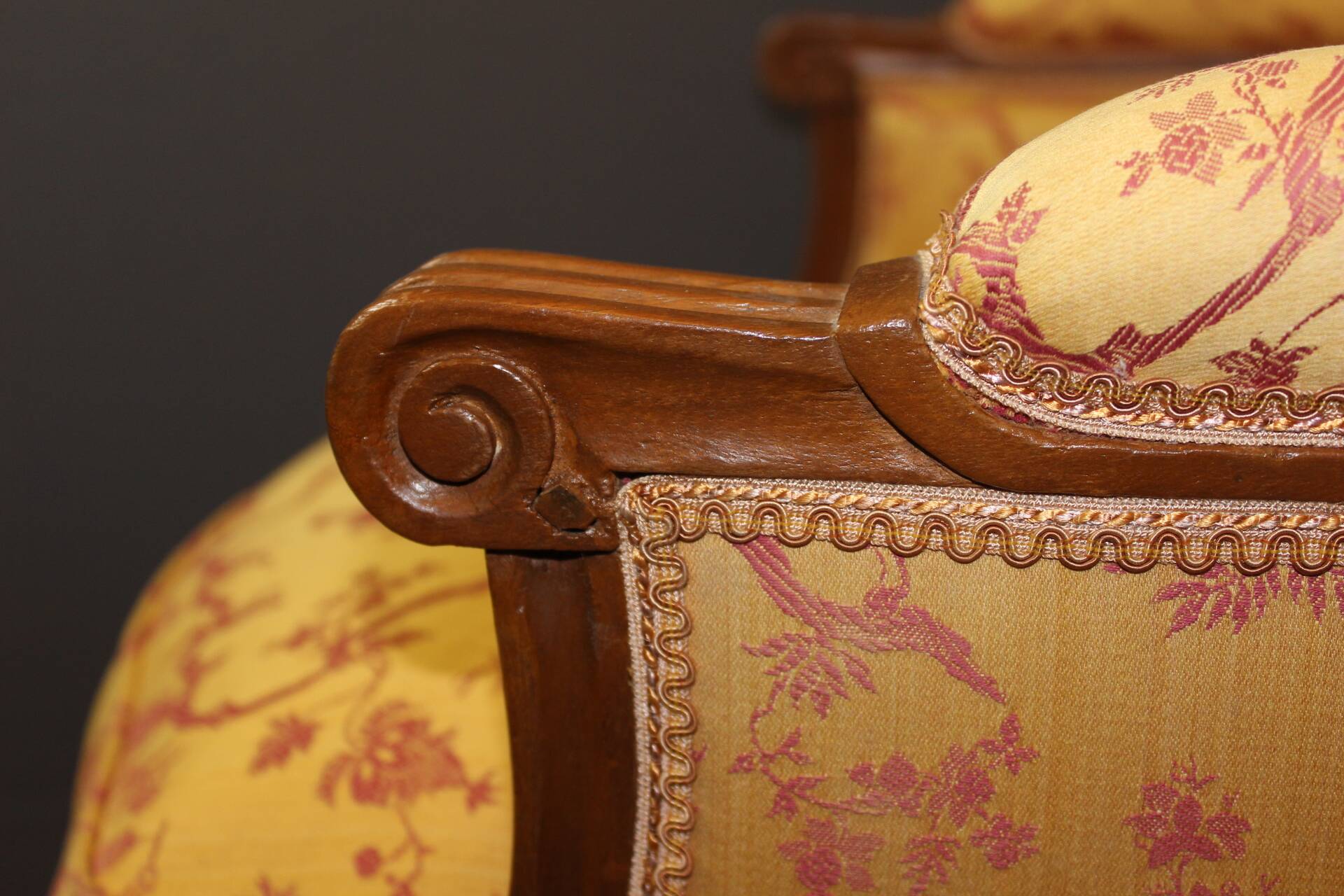 Pair of Louis XVI Bergères in walnut, late 18th century.