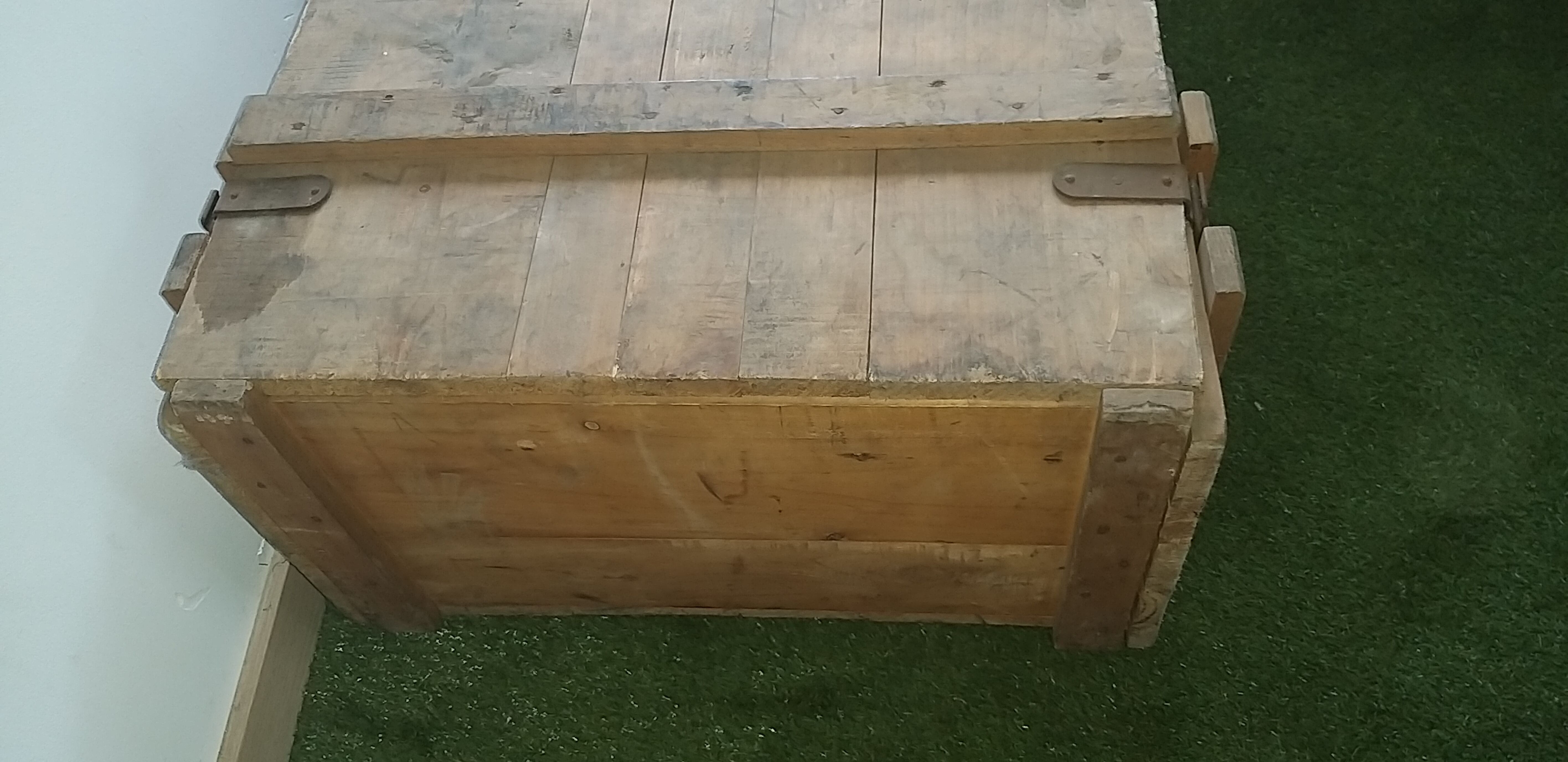 Military wood crate