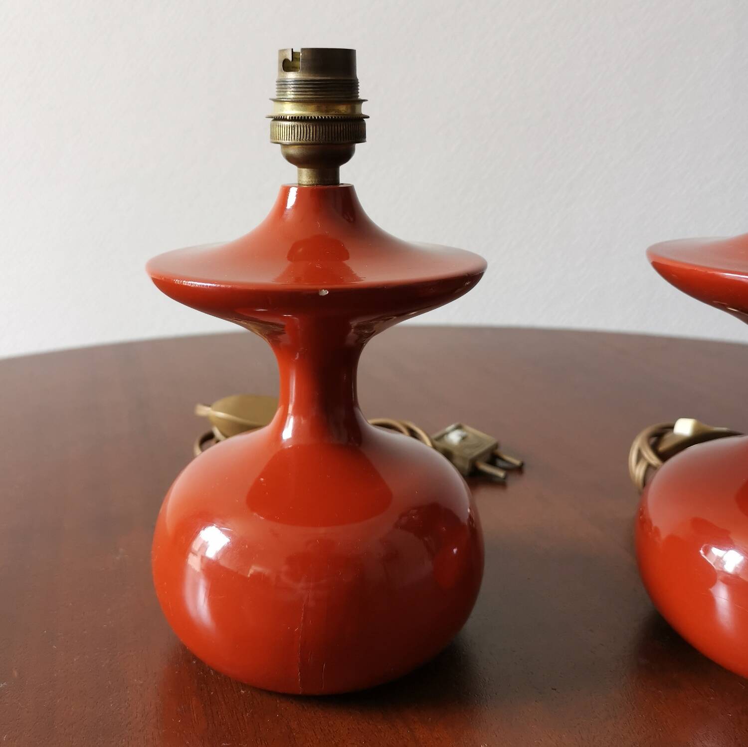 Pair of bedside lamps in lacquered turned wood