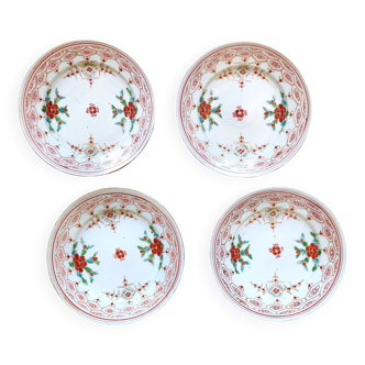Lot de quatre assiettes en porcelaine Arita, Japon, Meiji period