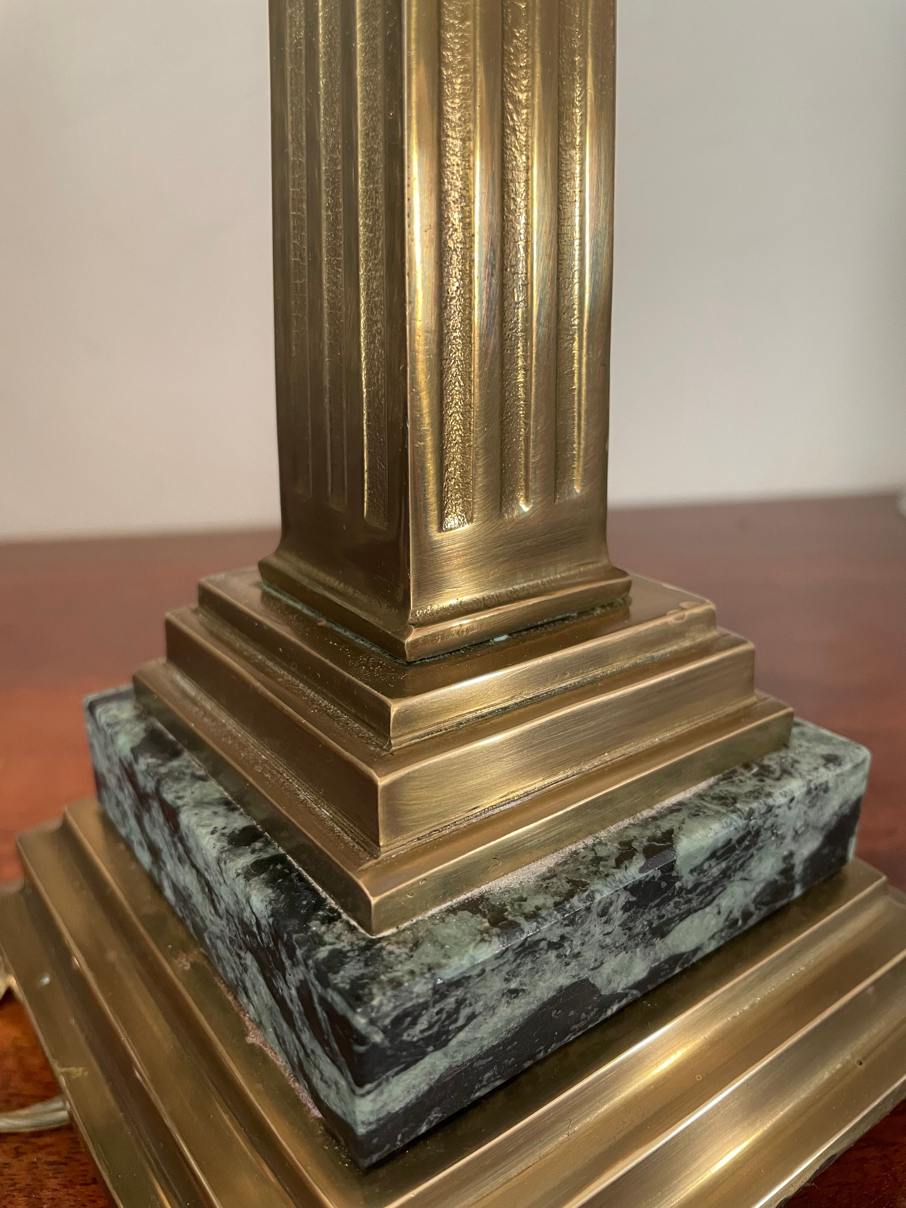 Column lamp in gilded bronze and marble 36cm