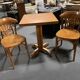 Table bistrot et ses 2 chaises