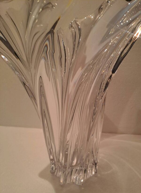 Vase en cristal signé Art Vannes France h 32 cm