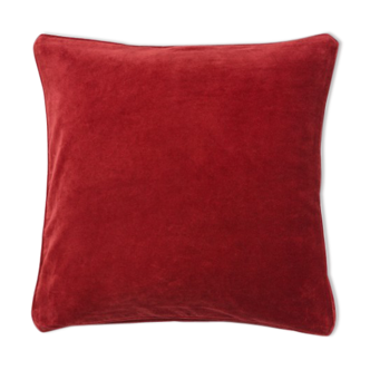 Dark red cushion in velvet