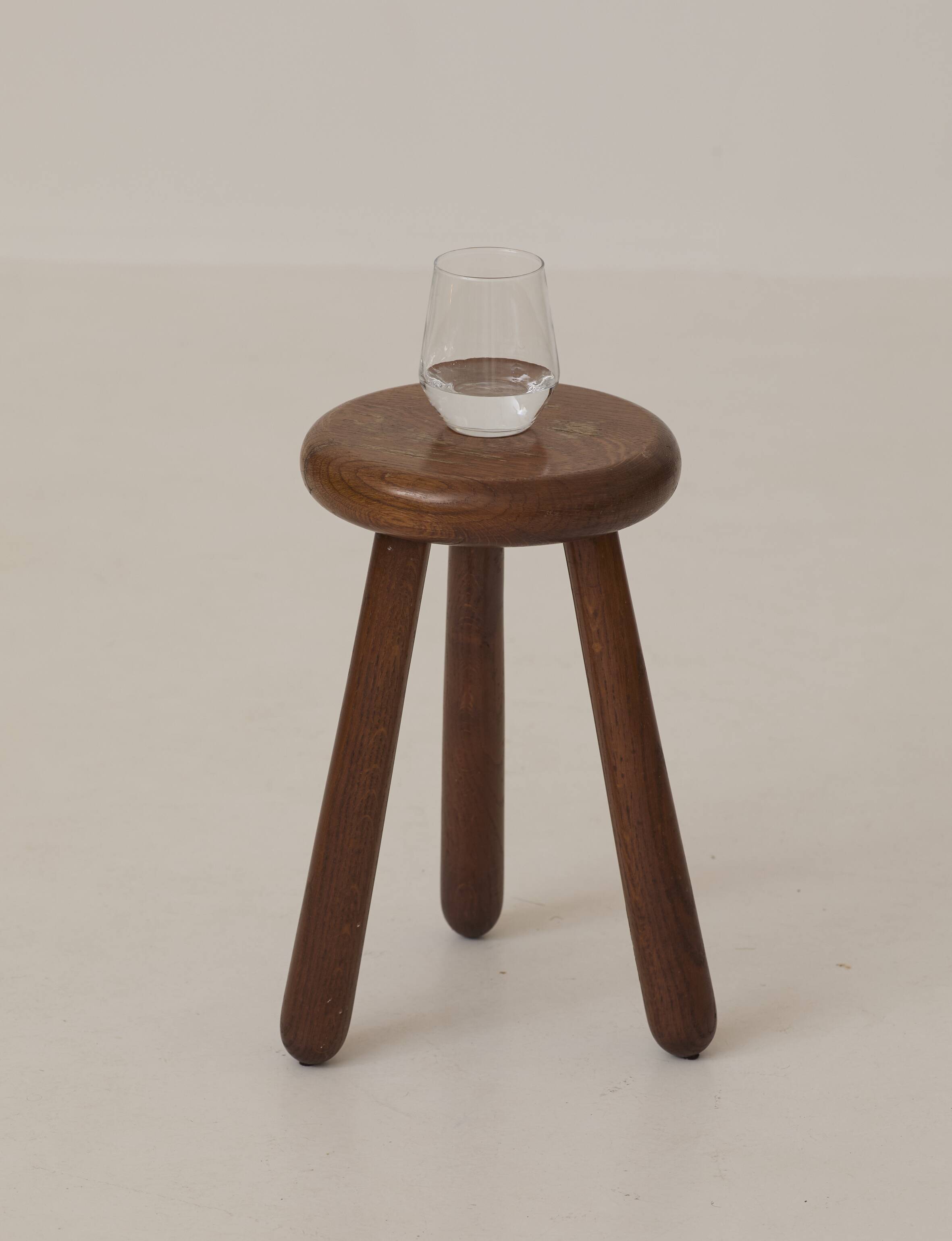 Vintage French tripod brutalist stool in solid wood (oak) C. 1960