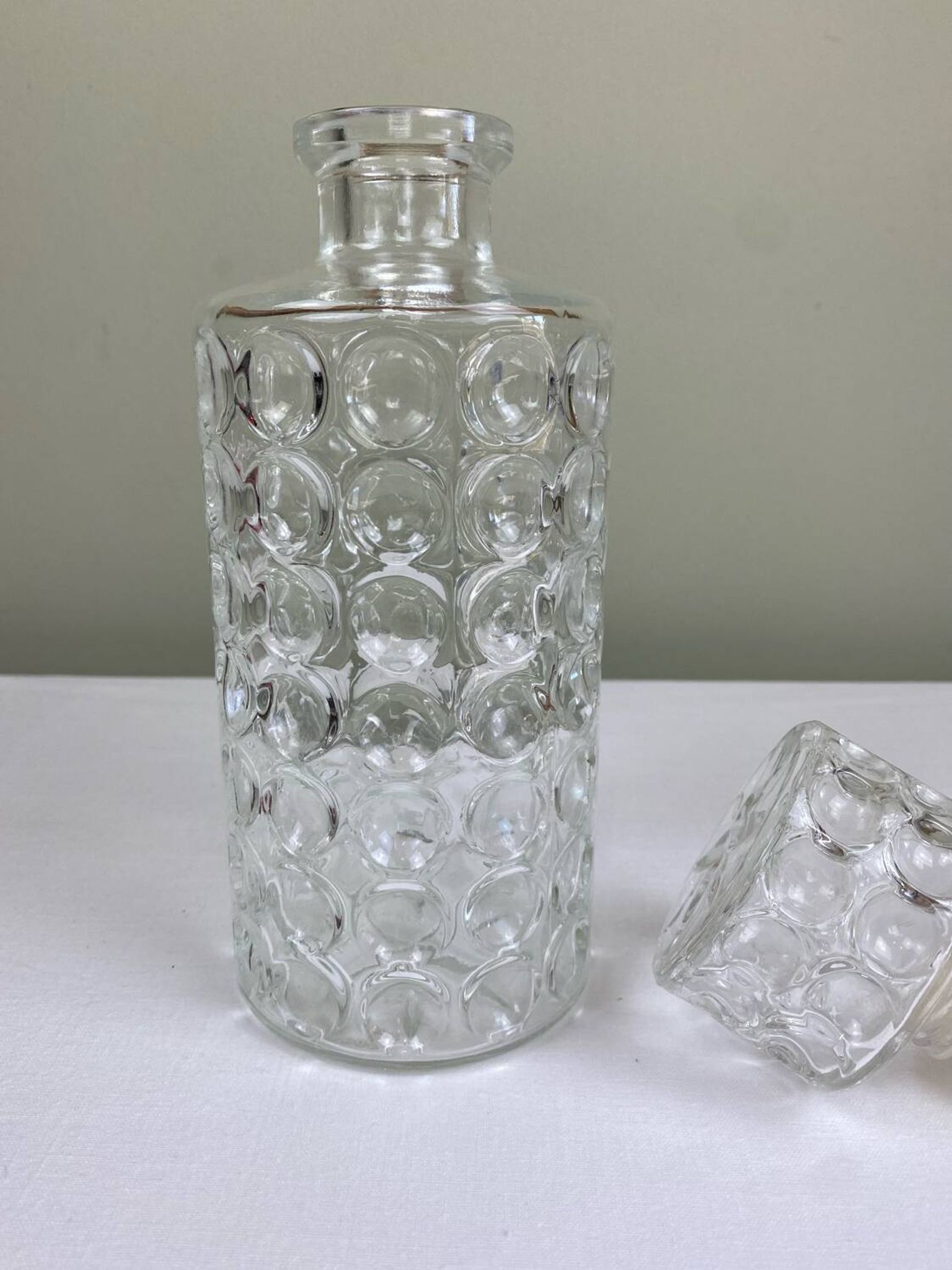Glass carafe
