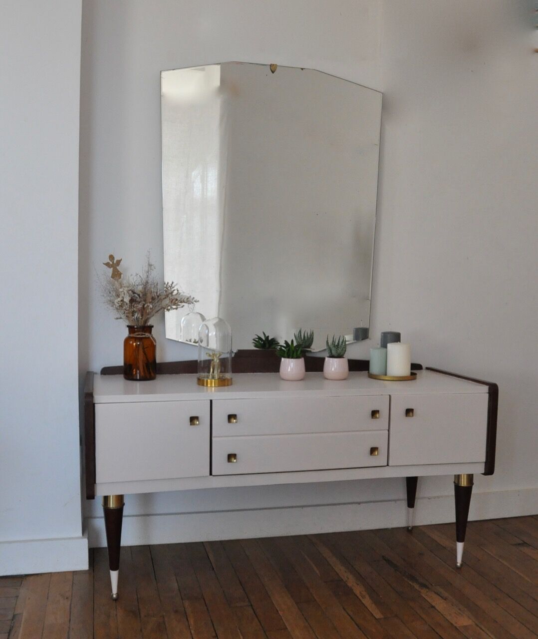 Vintage dressing table  nude and wood