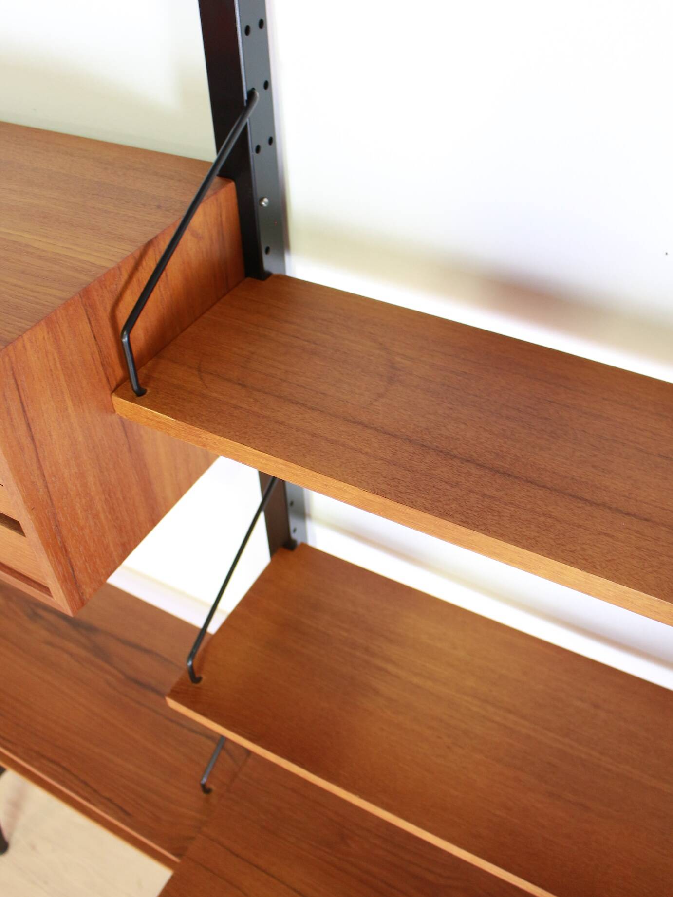 Poul Cadovius wall-unit vintage freestanding