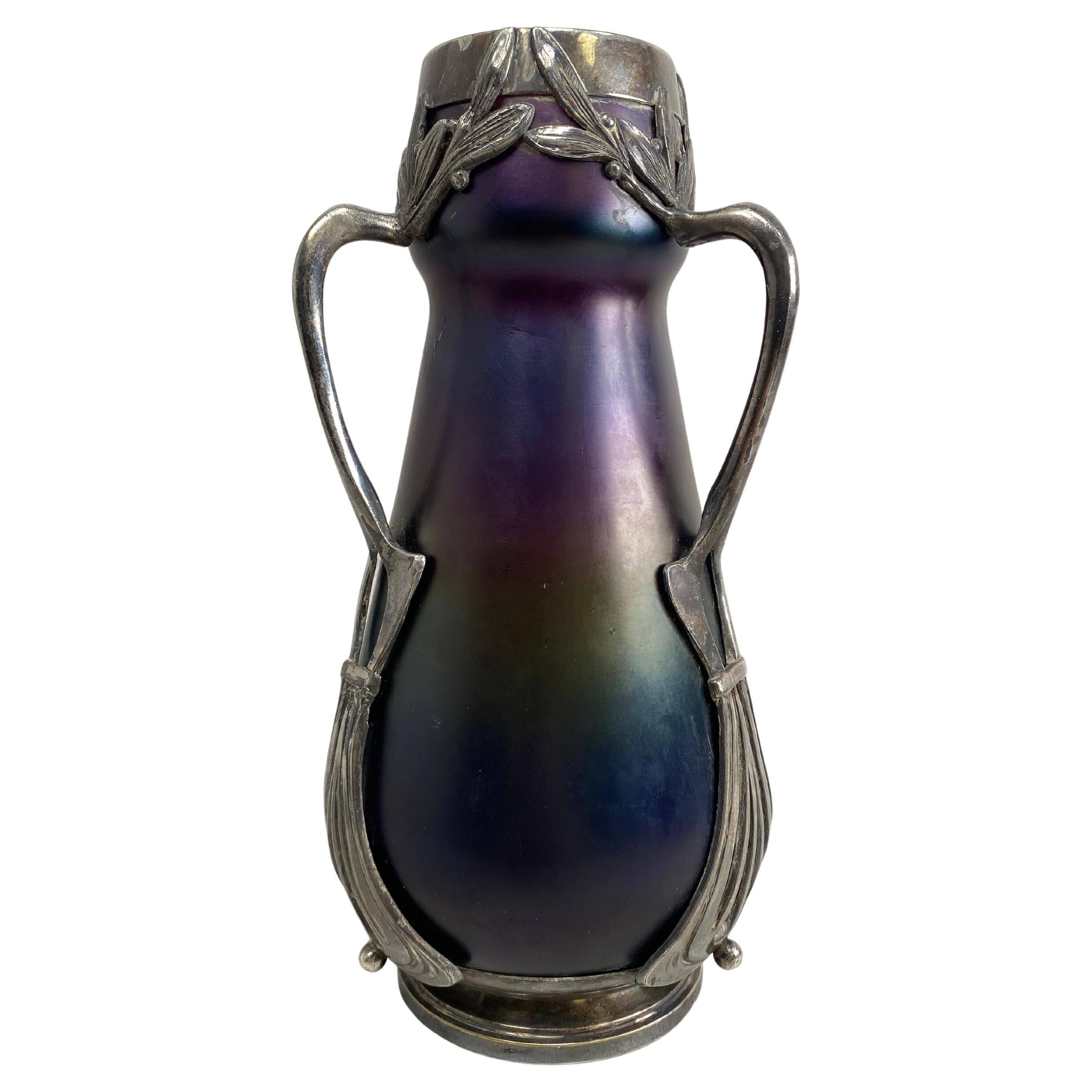 Art glass vase in the Jugendstil style by Wilhelm Kralik Sohne